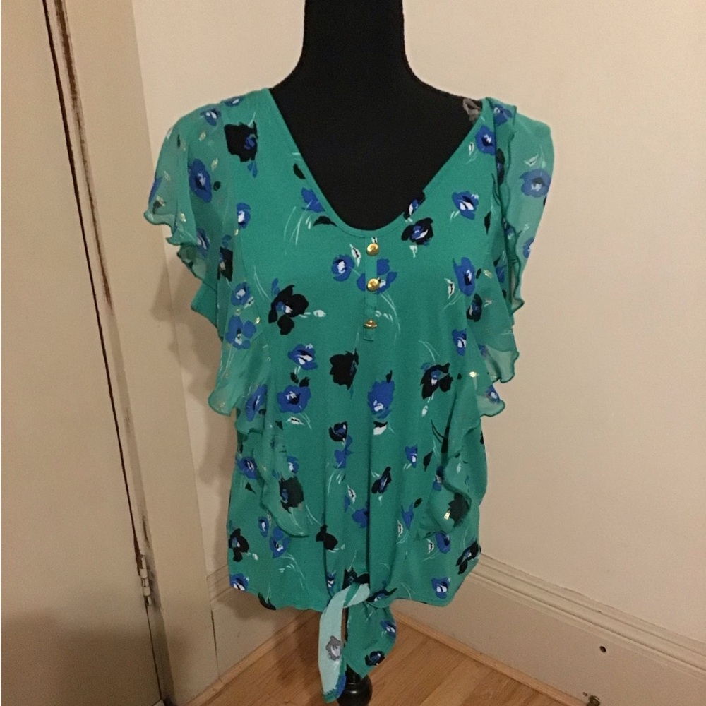 Adrienne Vittadini Green Ruffled Tie Front Blouse